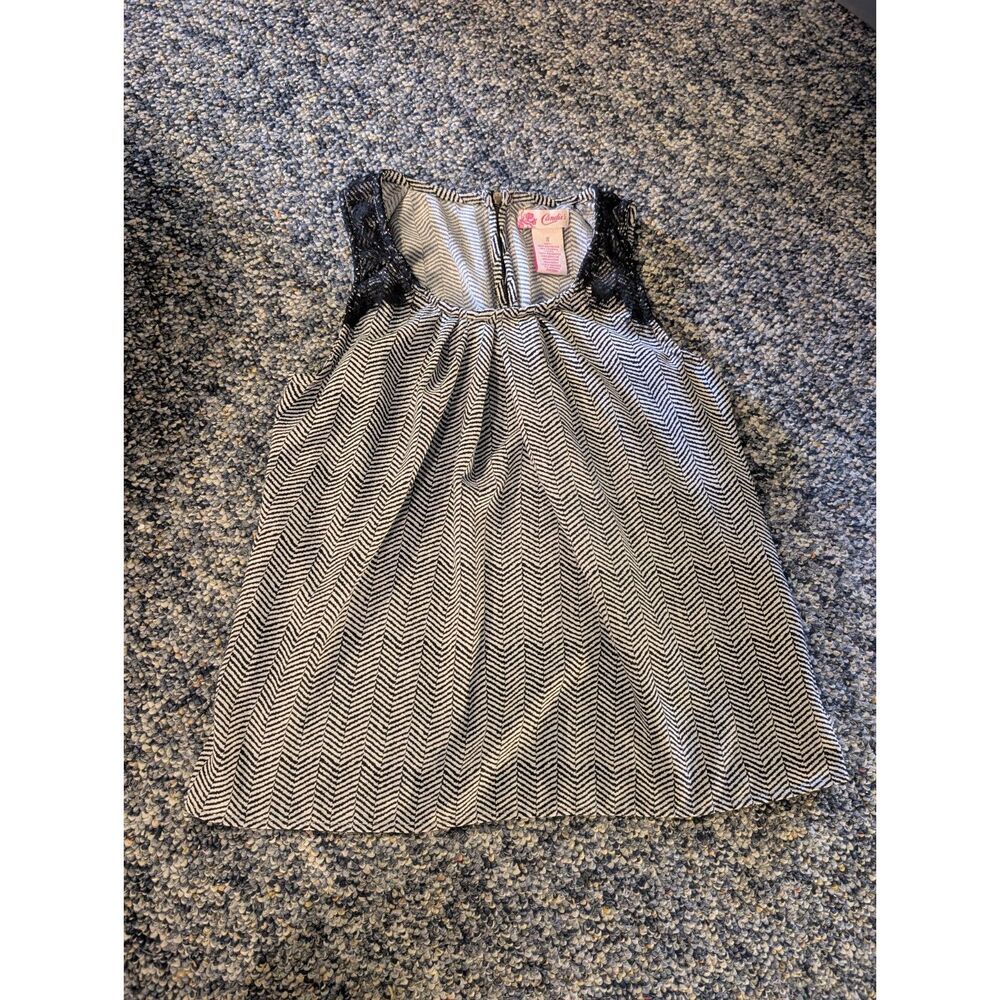 Candies Black & White Chevron Sleeveless Blouse Size Small